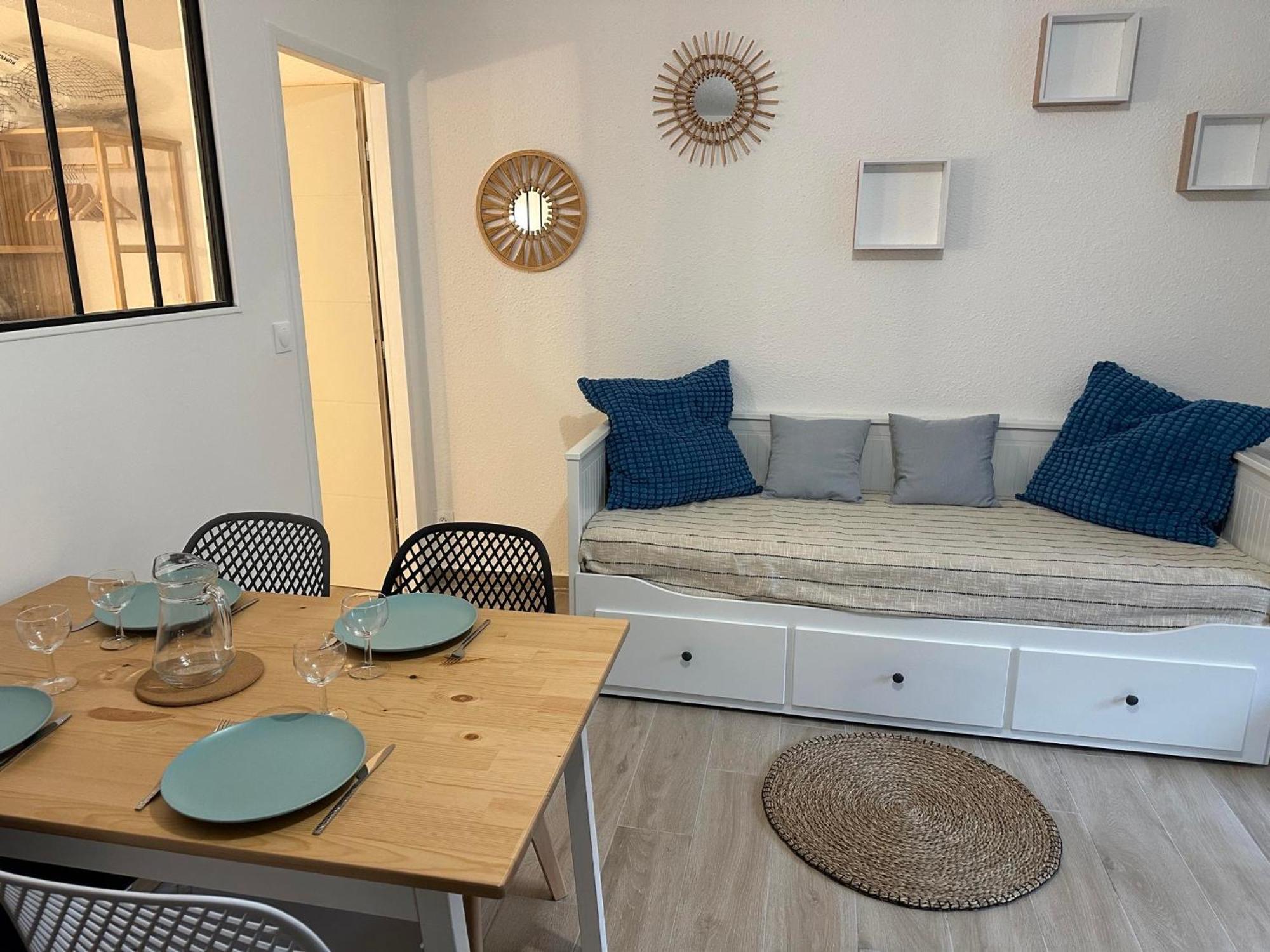 Appartement Climatise Avec Chambre Et Parking Privatif Locations Vld Camargue Saintes-Maries-de-La-Mer Exterior foto