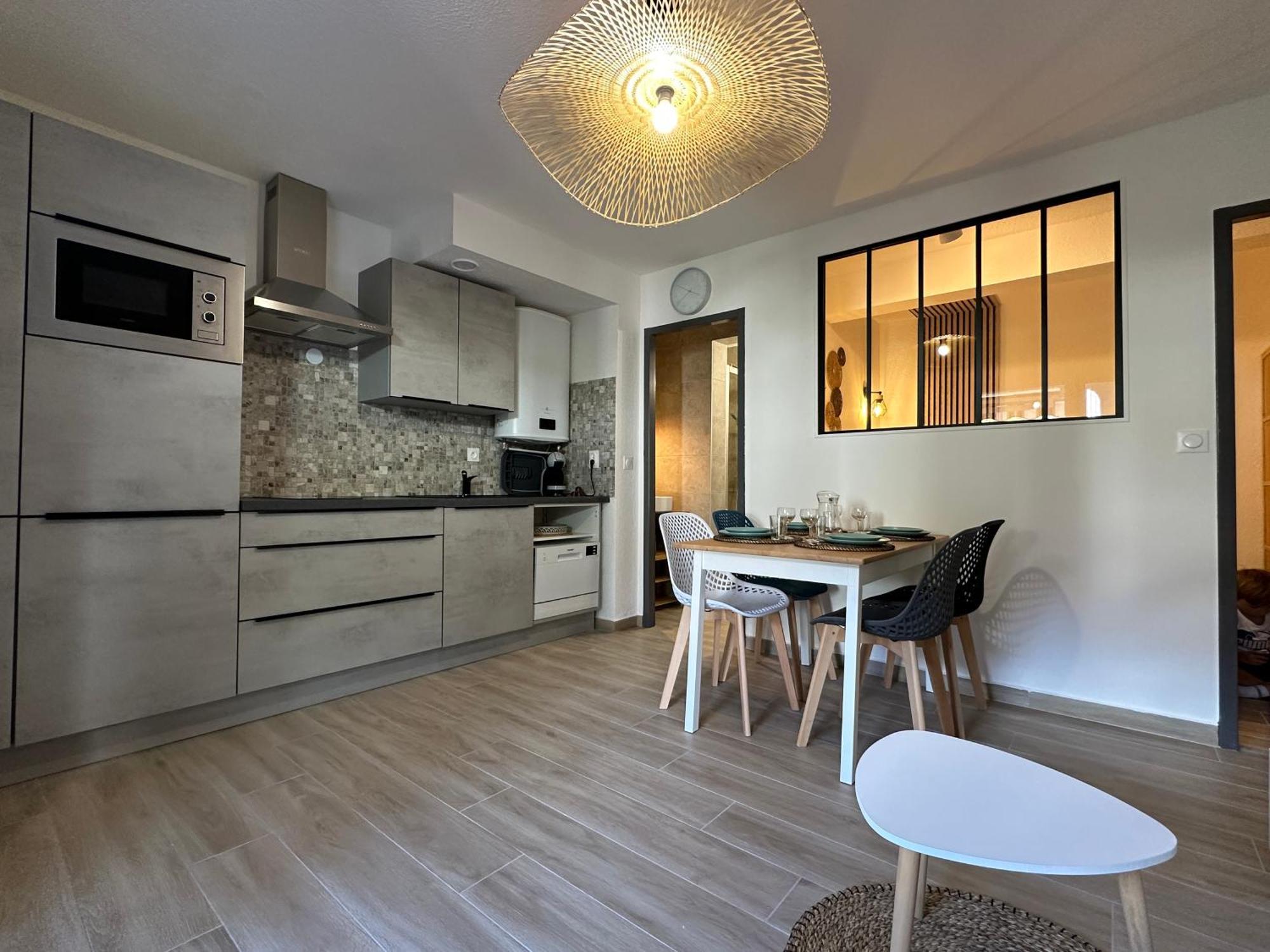 Appartement Climatise Avec Chambre Et Parking Privatif Locations Vld Camargue Saintes-Maries-de-La-Mer Exterior foto